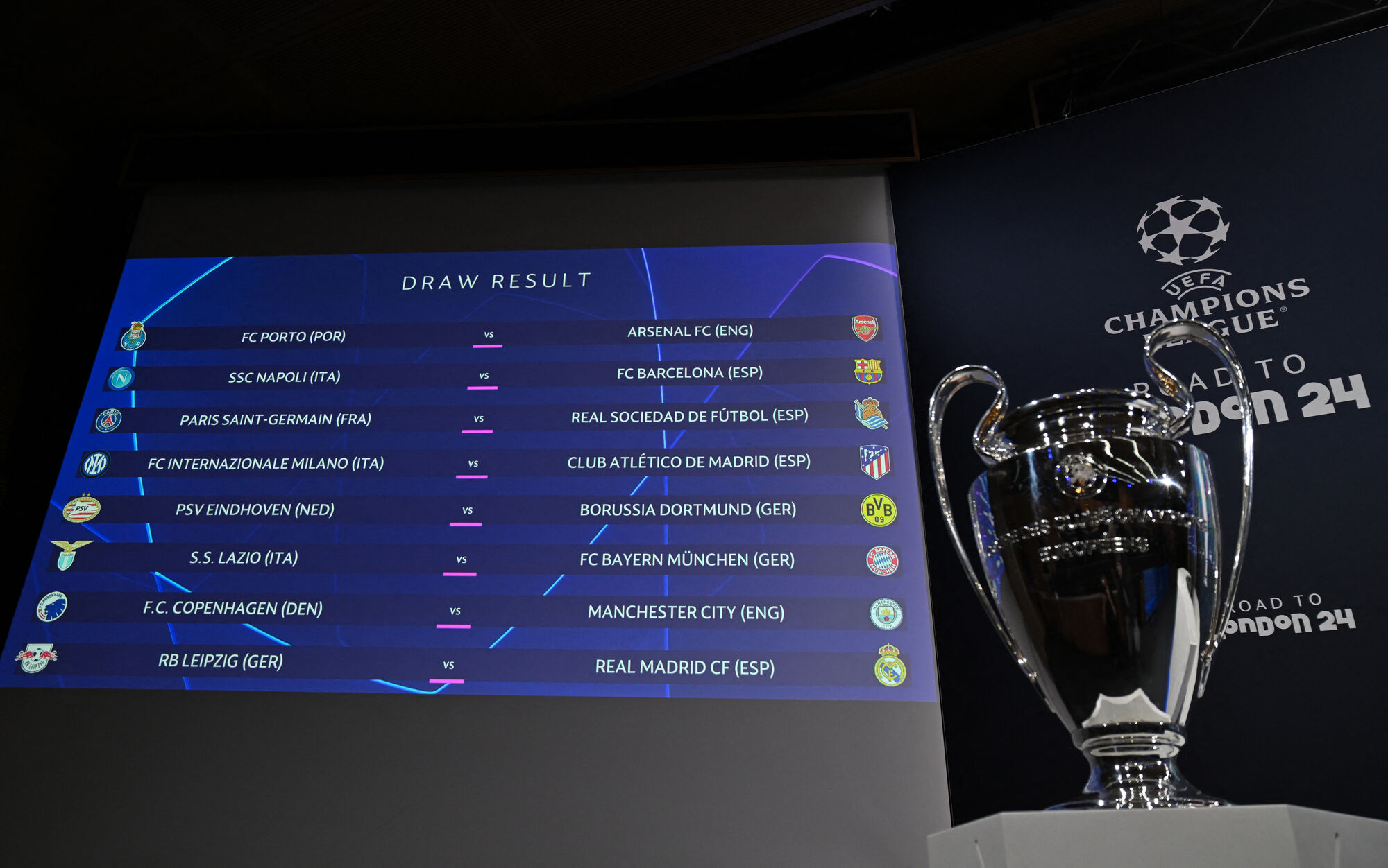 Confira os jogos de ida das oitavas de final da Champions League.